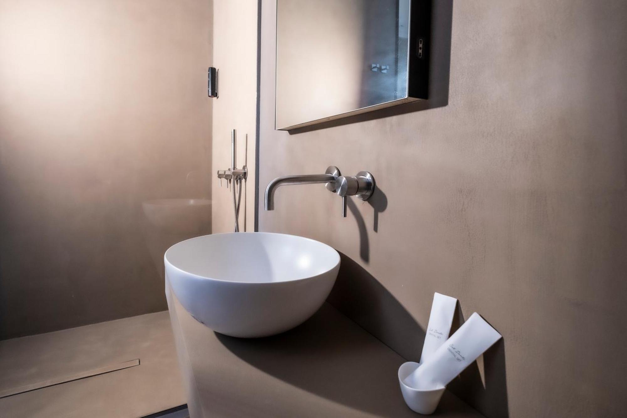 פלרמו Amorgiu Luxury Suites מראה חיצוני תמונה