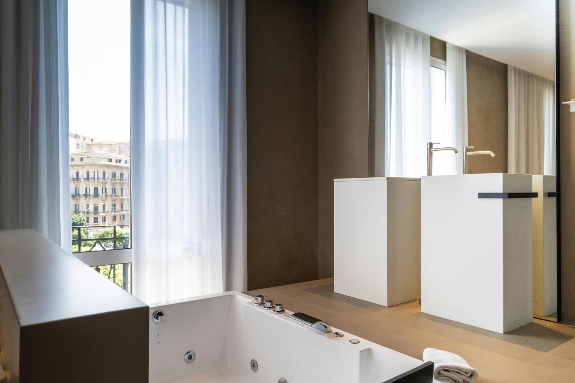 פלרמו Amorgiu Luxury Suites מראה חיצוני תמונה